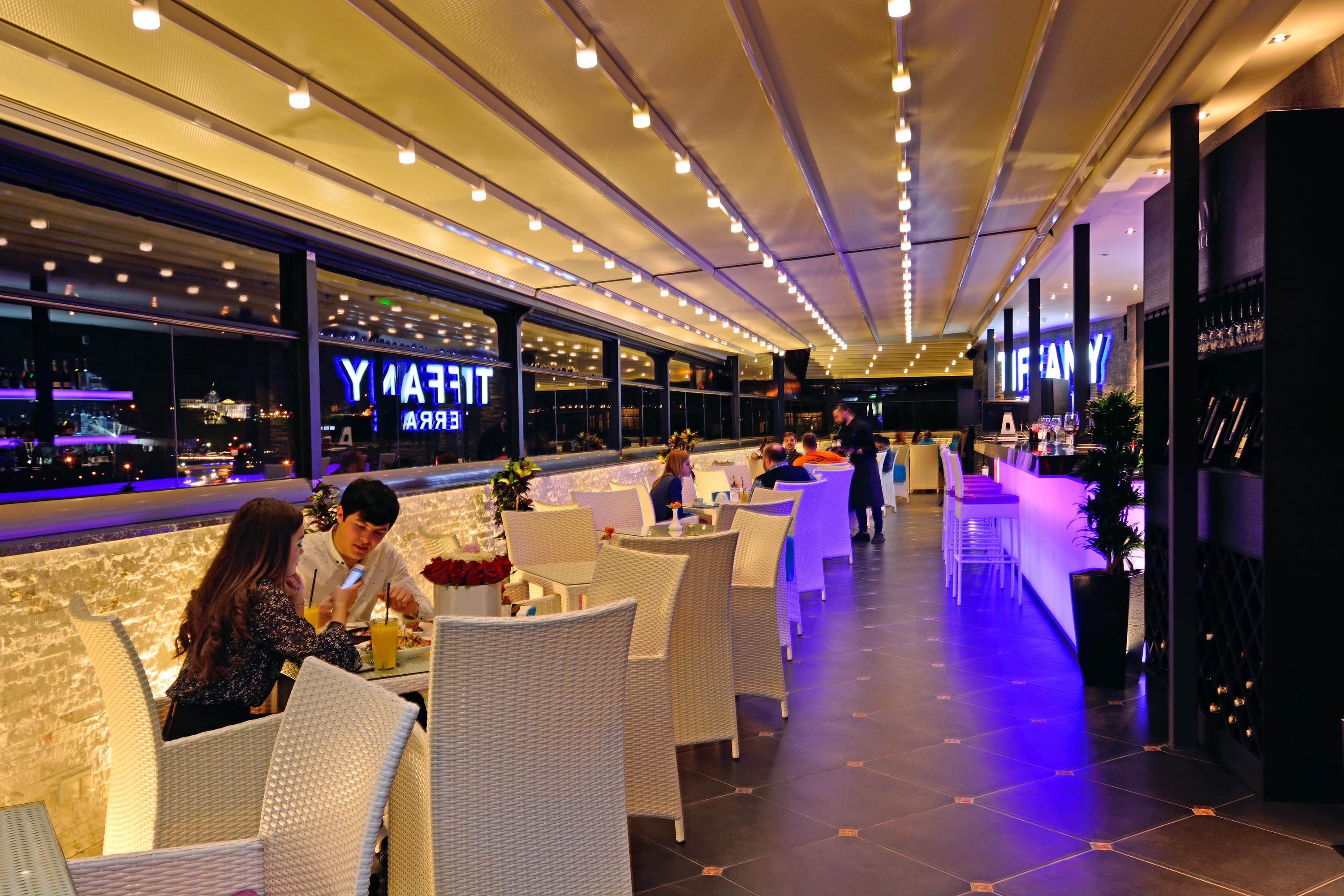 River Side Hotel Tbilisi Esterno foto Restaurant in the hotel