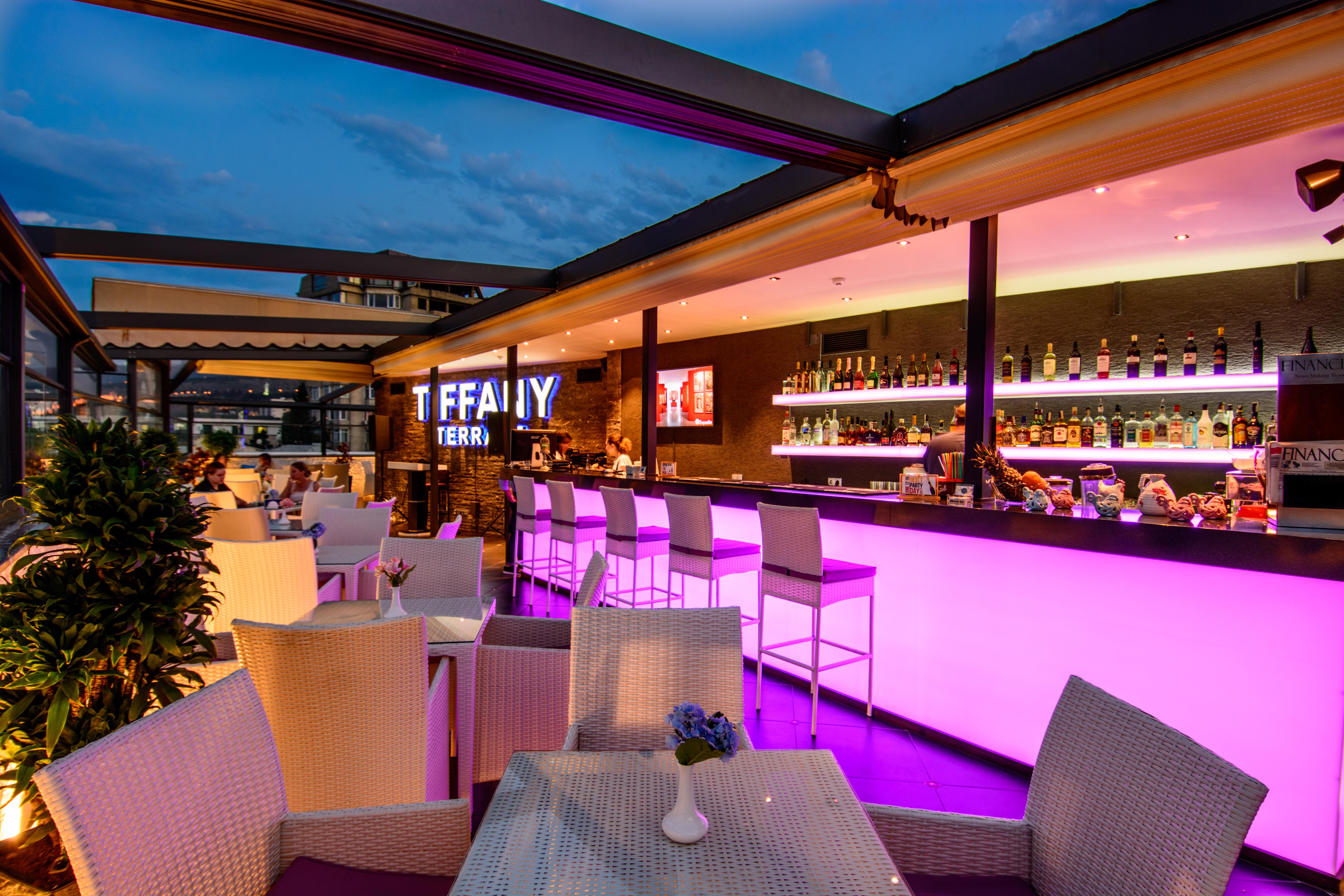 River Side Hotel Tbilisi Esterno foto The bar at the top of the hotel
