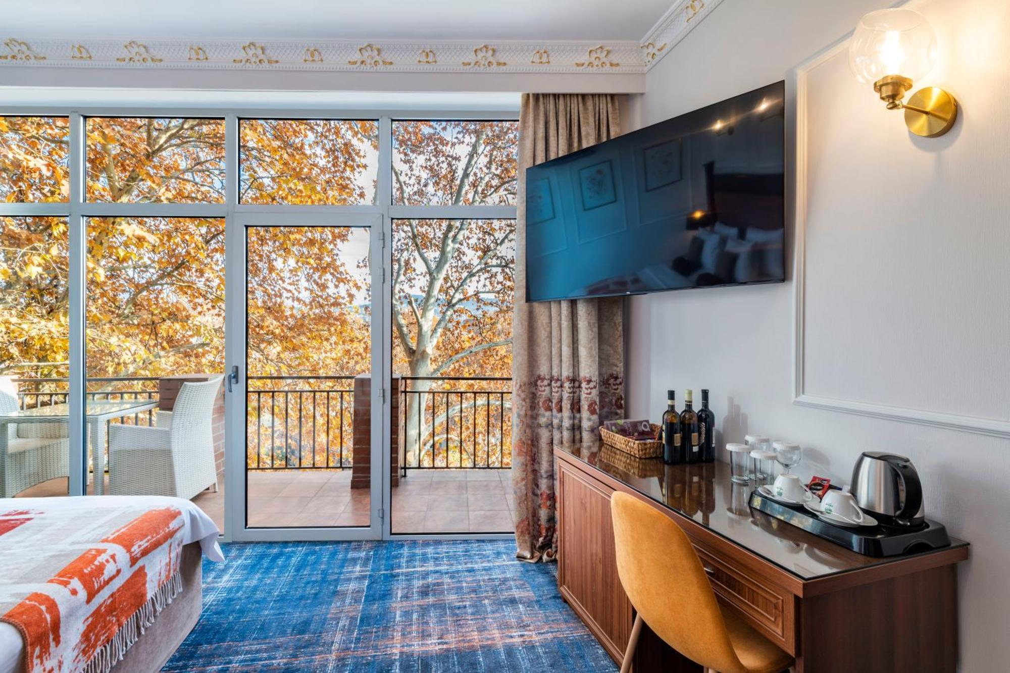 River Side Hotel Tbilisi Esterno foto