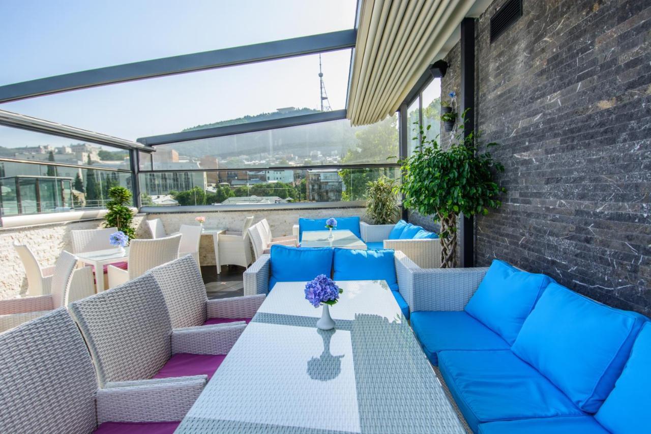 River Side Hotel Tbilisi Esterno foto Sky Bar